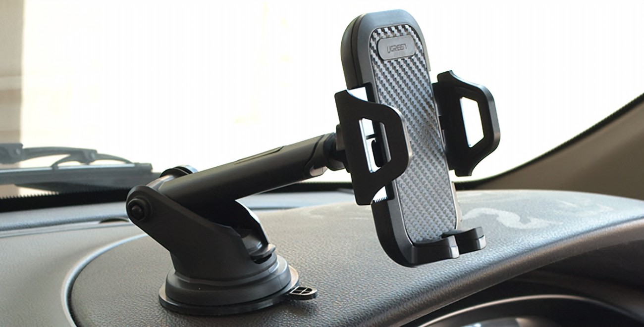 Different Types of Car Phone Holders in the Market