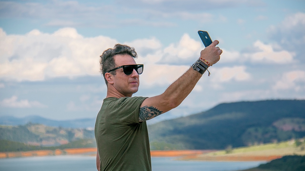 Why Air AR Glasses Are the Best Gift for Anyone?